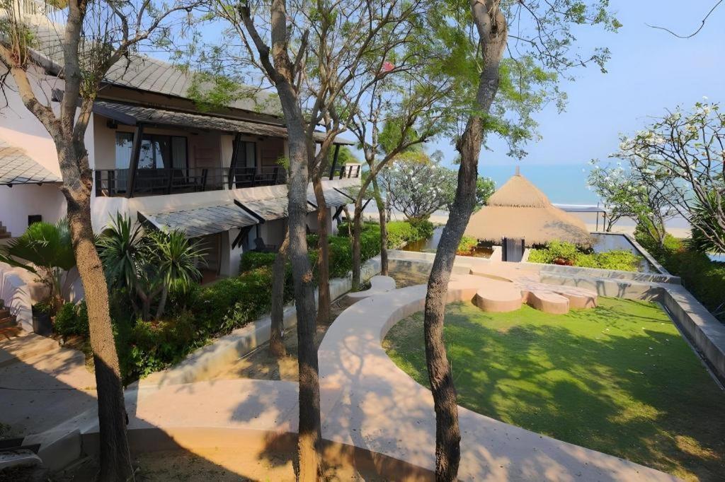 Purimuntra Resort And Spa Pran Buri Exterior photo